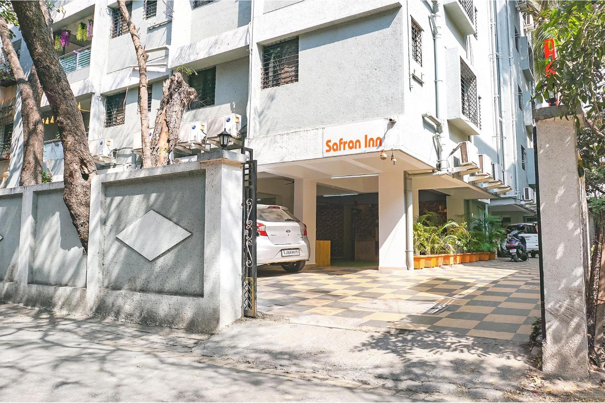 Fabhotel Saffron Inn I - Nr Darshan Museum Poona Buitenkant foto