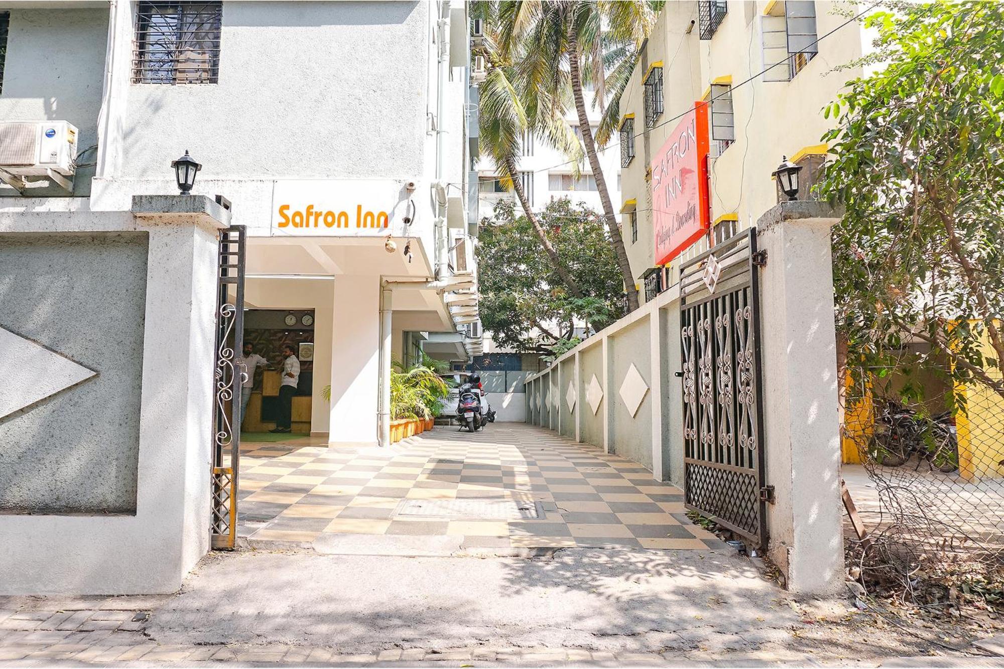 Fabhotel Saffron Inn I - Nr Darshan Museum Poona Buitenkant foto